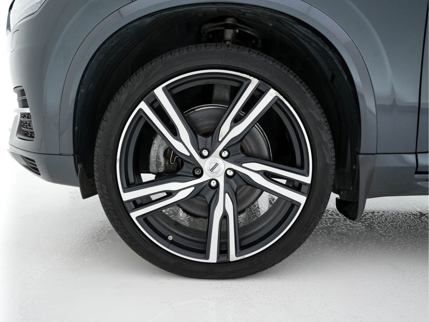 Volvo XC90 2.0 T8 Twin Engine Inscription AWD { 7-Pers } (INCL-BTW) Aut. *PANO | NAPPA-LEATHER | FULL-LED | MEMORY-PACK | KEYLESS | DAB | NAVI-FULLMAP | CAMERA | DIGI-COCKPIT | SPORT-SEATS | 22"ALU*