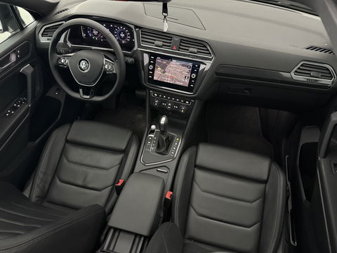 Volkswagen Tiguan Allspace 1.5 TSI R-Line 7p. | Pano | Massage | Virtual | Camera | Trekh. | Carplay | Adaptive Cruise | Keyless | NAP
