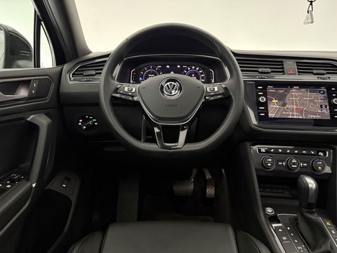 Volkswagen Tiguan Allspace 1.5 TSI R-Line 7p. | Pano | Massage | Virtual | Camera | Trekh. | Carplay | Adaptive Cruise | Keyless | NAP