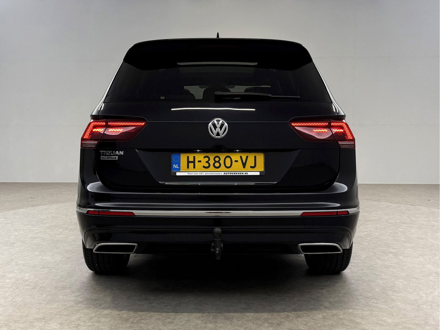 Volkswagen Tiguan Allspace 1.5 TSI R-Line 7p. | Pano | Massage | Virtual | Camera | Trekh. | Carplay | Adaptive Cruise | Keyless | NAP