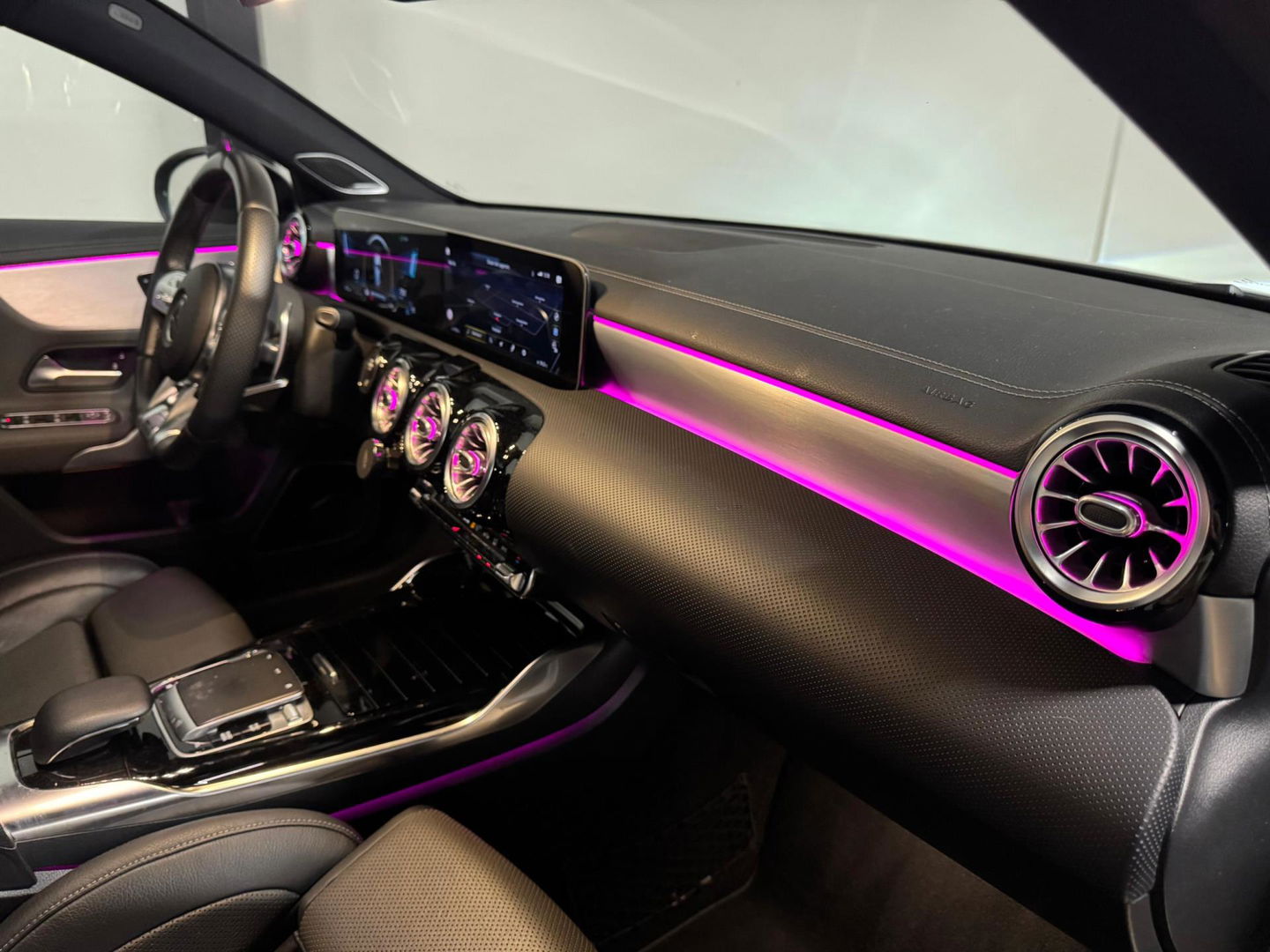 Mercedes-Benz A-Klasse AMG 35 4MATIC Edition 1 PANO KEYLESS