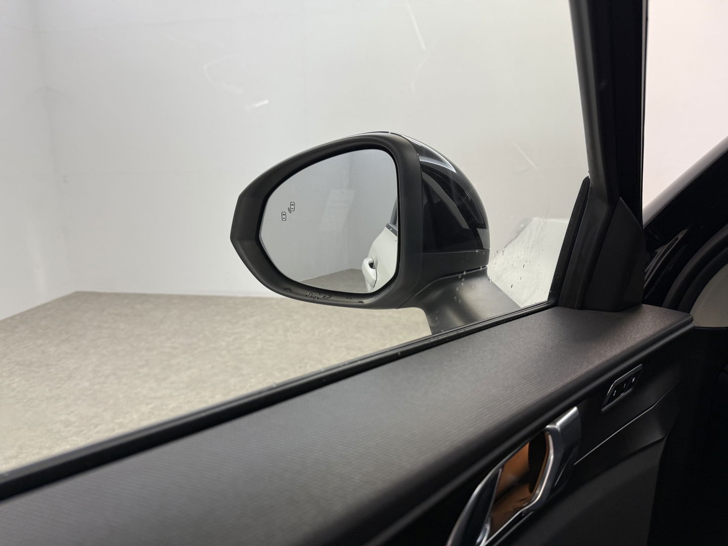 Lynk Co 01 1.5 | Pano | Sfeerver. | 360° | Virtual | Memory | Carplay | Adaptive Cruise | Dodehoek