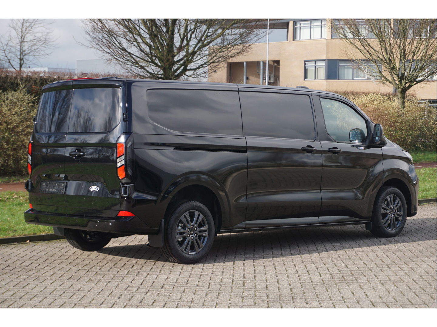 Ford Transit Custom 320L 170PK Aut. Limited BPM VRIJ!! 13" Navi, Adap. Cruise, Camera, 17" LM, LED, 2x Schuifdeur!! NR. 277