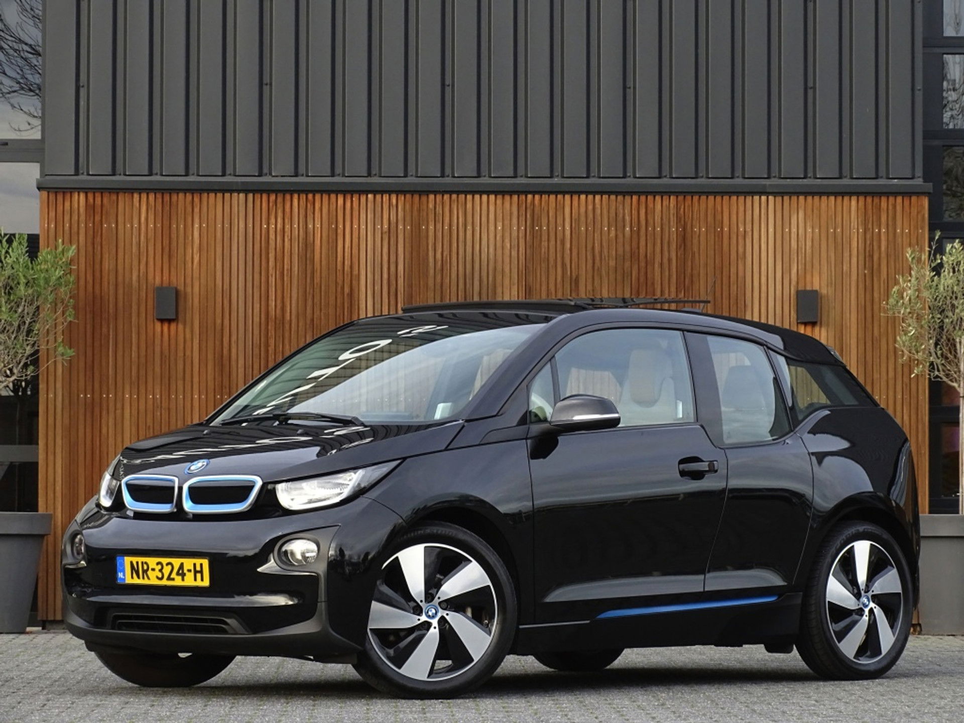 BMW i3 94Ah 170PK 33kWh / High Executive / Harman Kardon / LED *NAP*