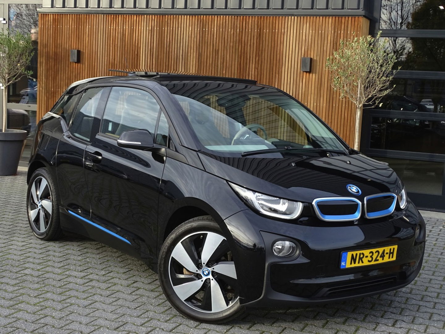 BMW i3 94Ah 170PK 33kWh / High Executive / Harman Kardon / LED *NAP*
