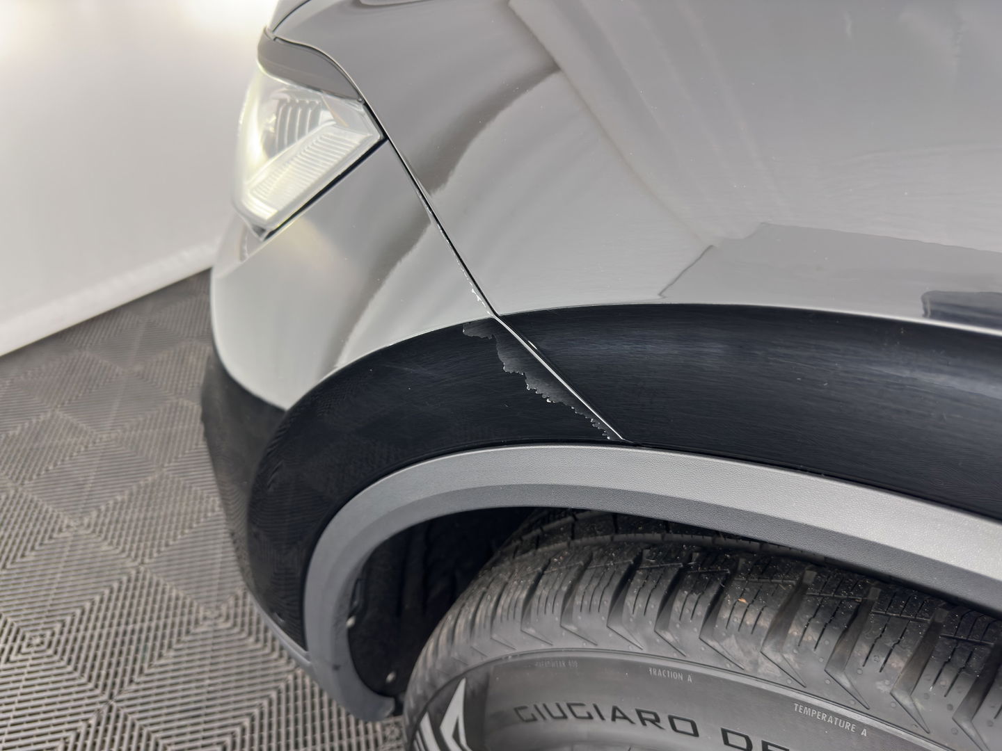 Volkswagen Touareg 3.0 TDI (INCL.BTW) Aut. *ADAPTIVE-CRUISE | LUXURY-LEATHER | FULL-LED | BLIND-SPOT | HEATED-COMFORTSEATS | AIR-SUSPENSION | KEYLESS | CAMERA | NAVI-FULLMAP | PRIVACY-GLASS | SHIFT-PADDLES | TOWBAR | 1