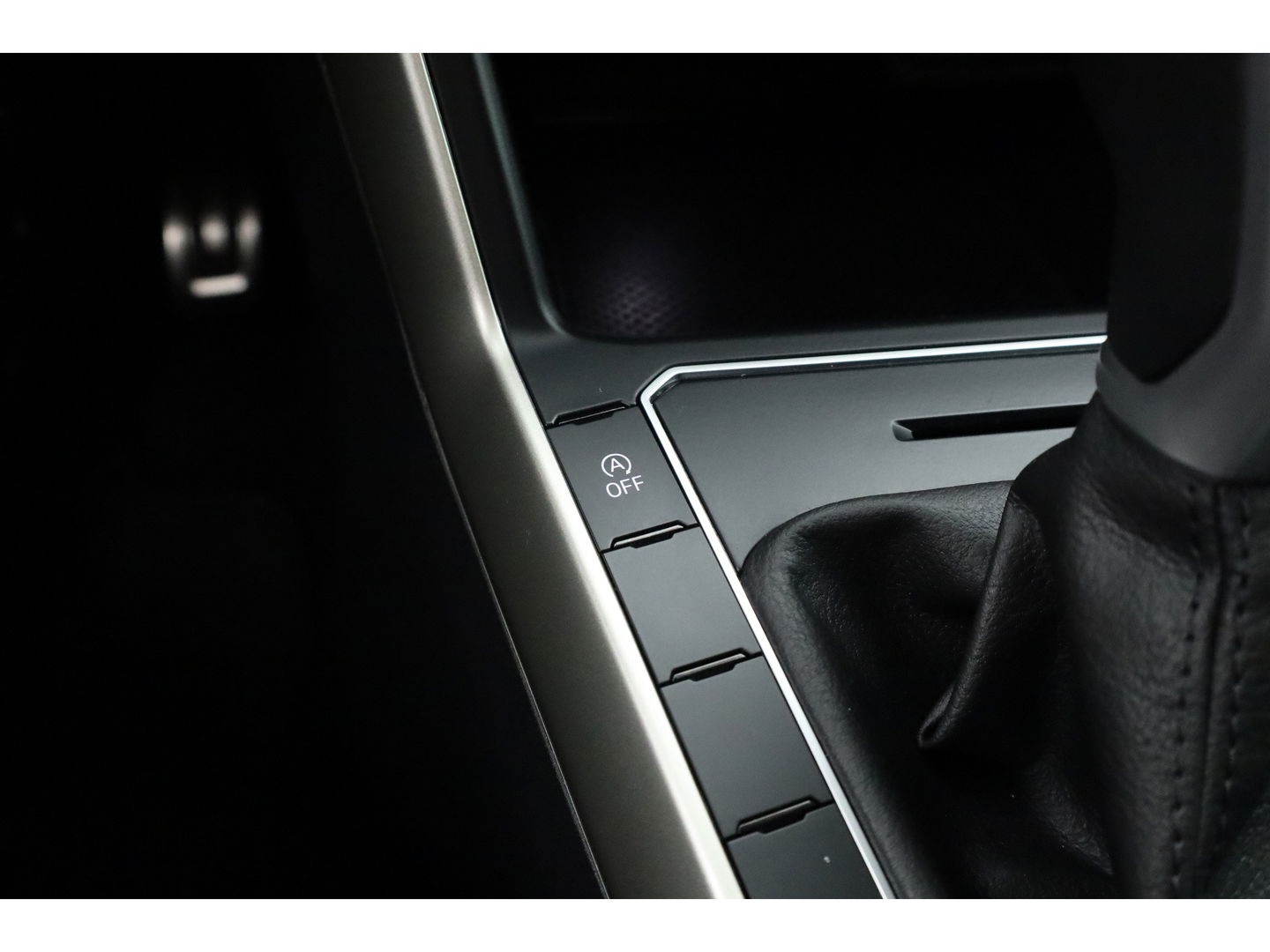 Volkswagen Taigo 1.0 TSI Life Business | Apple CarPlay | Navi | Travel Assist | Stoelverw. | PDC V+A