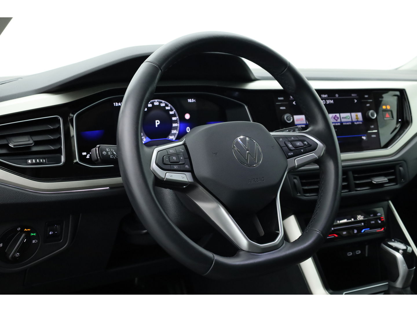 Volkswagen Taigo 1.0 TSI Life Business | Apple CarPlay | Navi | Travel Assist | Stoelverw. | PDC V+A