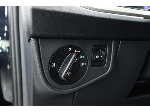 Volkswagen Taigo 1.0 TSI Life Business | Apple CarPlay | Navi | Travel Assist | Stoelverw. | PDC V+A