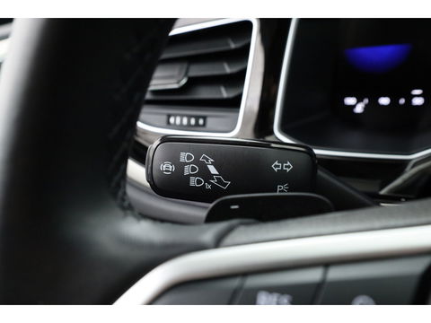 Volkswagen Taigo 1.0 TSI Life Business | Apple CarPlay | Navi | Travel Assist | Stoelverw. | PDC V+A