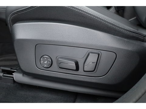 BMW X1 xDrive30e M Sport | Pano | Elek. trekhaak | HUD | Keyless | 360cam | Stoel- Stuurverw. | H&K