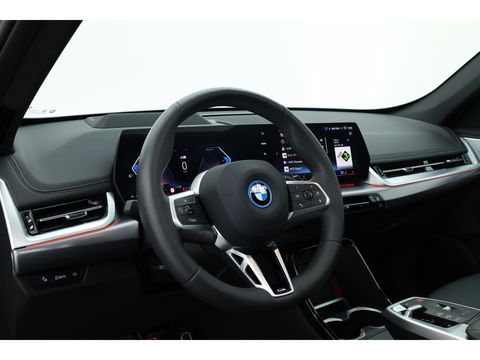 BMW X1 xDrive30e M Sport | Pano | Elek. trekhaak | HUD | Keyless | 360cam | Stoel- Stuurverw. | H&K