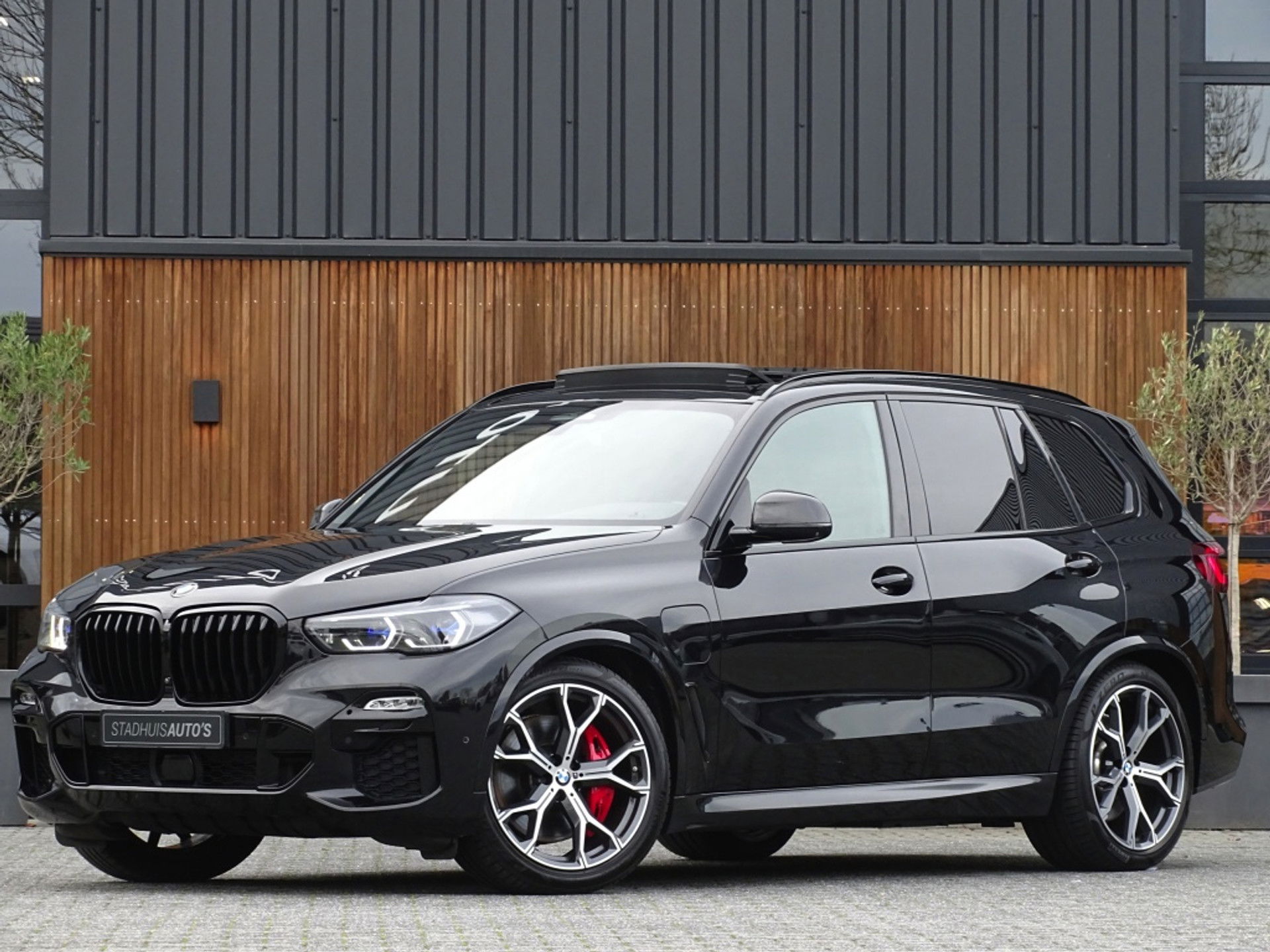 BMW X5 45e X-Drive M-Sport / Individual / Carbon / B&W / 360° / Laser
