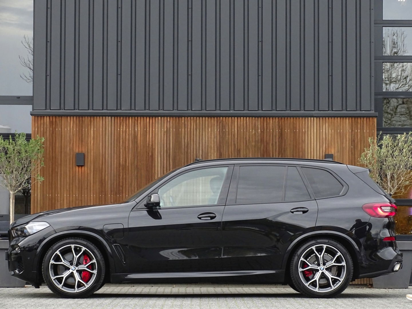 BMW X5 45e X-Drive M-Sport / Individual / Carbon / B&W / 360° / Laser