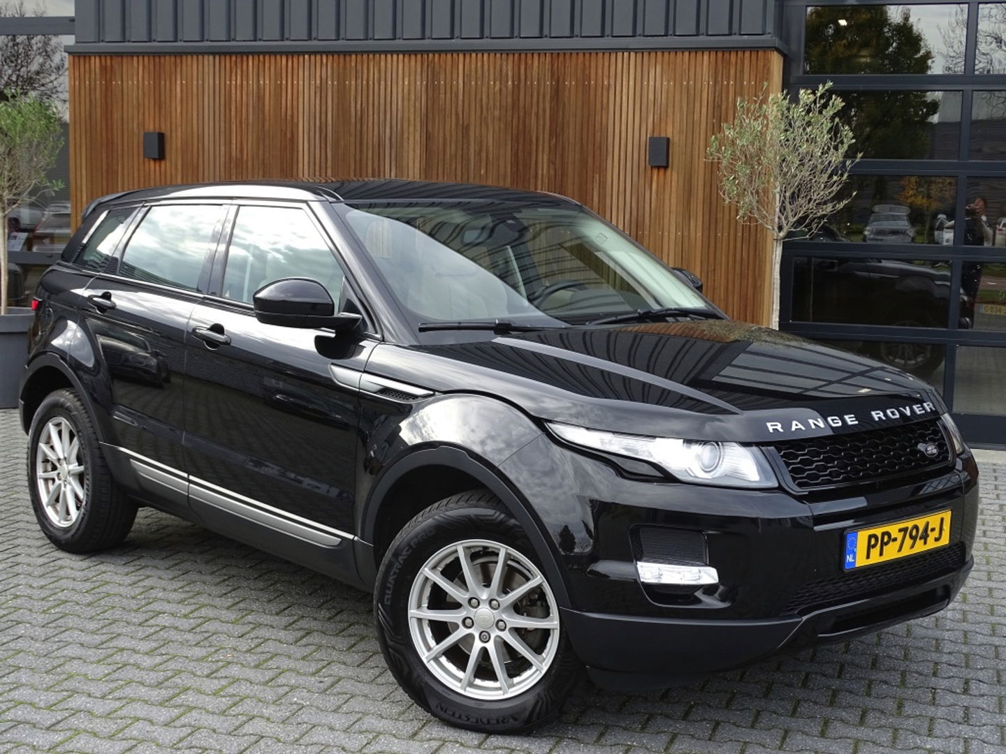 Land Rover Range Rover Evoque 2.2 eD4 2WD Pure / luxe pakket