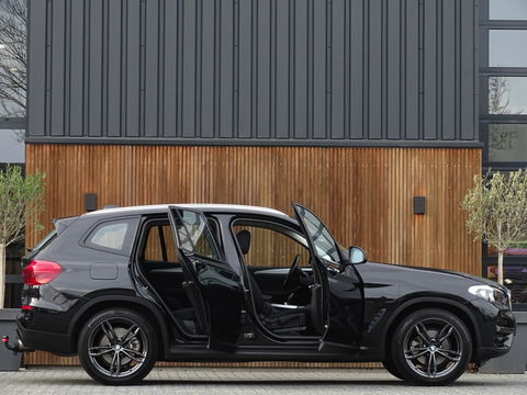BMW X3 xDrive20i 184PK automaat / I-Drive / trekhaak / LED