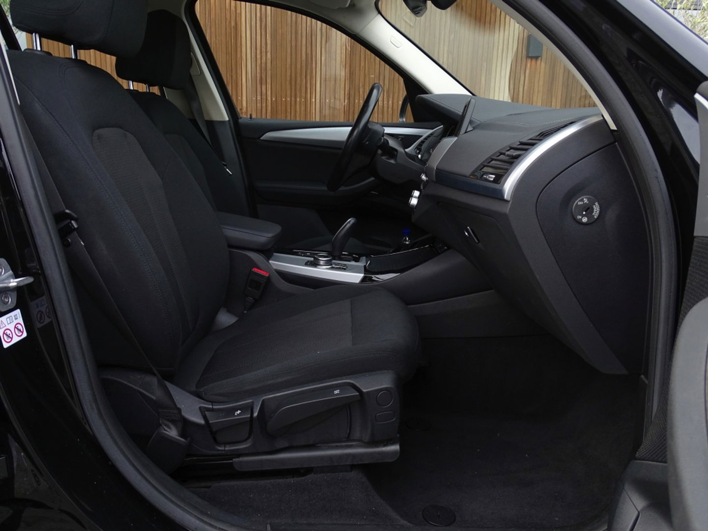 BMW X3 xDrive20i 184PK automaat / I-Drive / trekhaak / LED