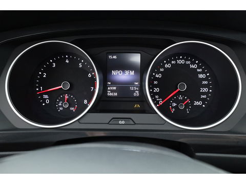 Volkswagen Tiguan 1.4 TSI Connected Series | Pano | Elek. Trekhaak | Massage | CarPlay | Stoelverw. | Navi | Cruise Contr.