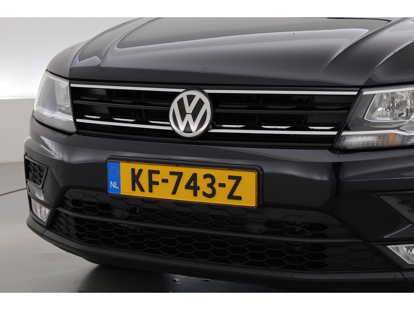 Volkswagen Tiguan 1.4 TSI Connected Series | Pano | Elek. Trekhaak | Massage | CarPlay | Stoelverw. | Navi | Cruise Contr.