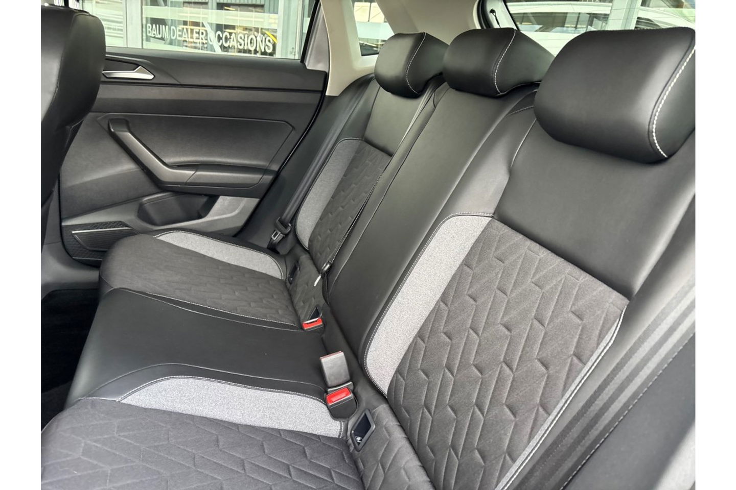 Volkswagen Polo 1.0 TSI AUTOMAAT 115PK GOAL EDITION NAVI PDC LMV ADAPCRUISE