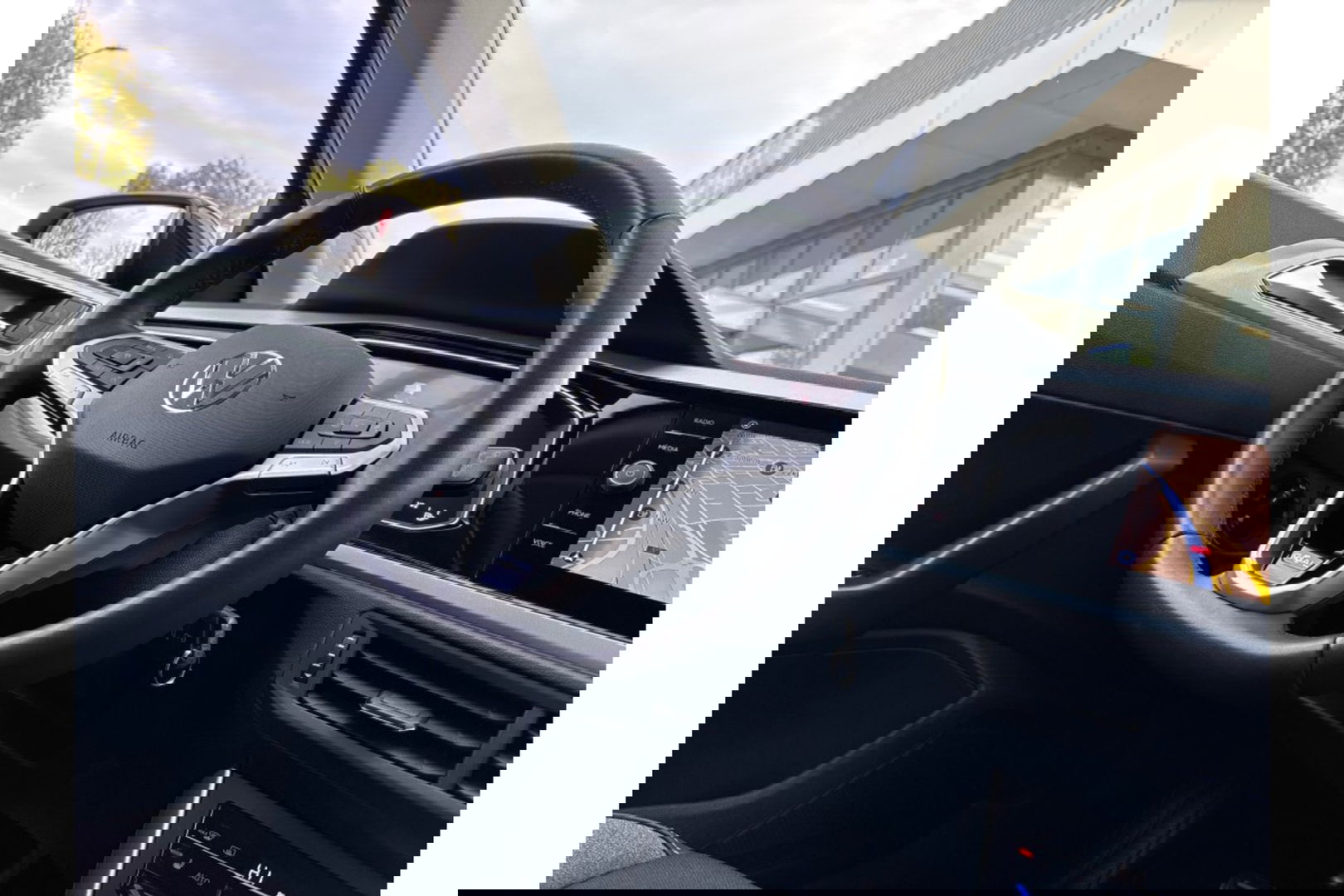 Volkswagen Polo 1.0 TSI AUTOMAAT 115PK GOAL EDITION NAVI PDC LMV ADAPCRUISE