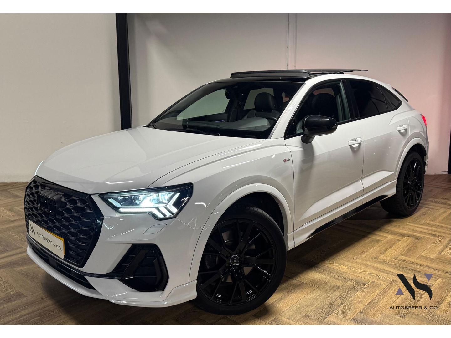 Audi Q3 Sportback 45 TFSI quattro S-LINE PANO KEYLESS