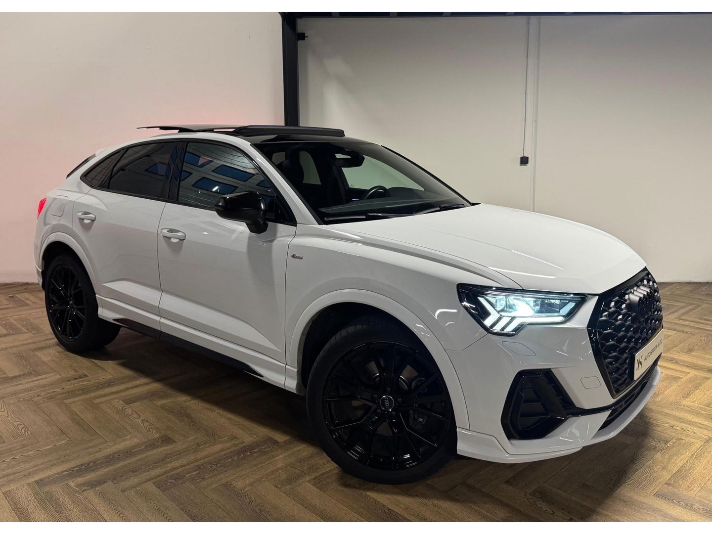 Audi Q3 Sportback 45 TFSI quattro S-LINE PANO KEYLESS