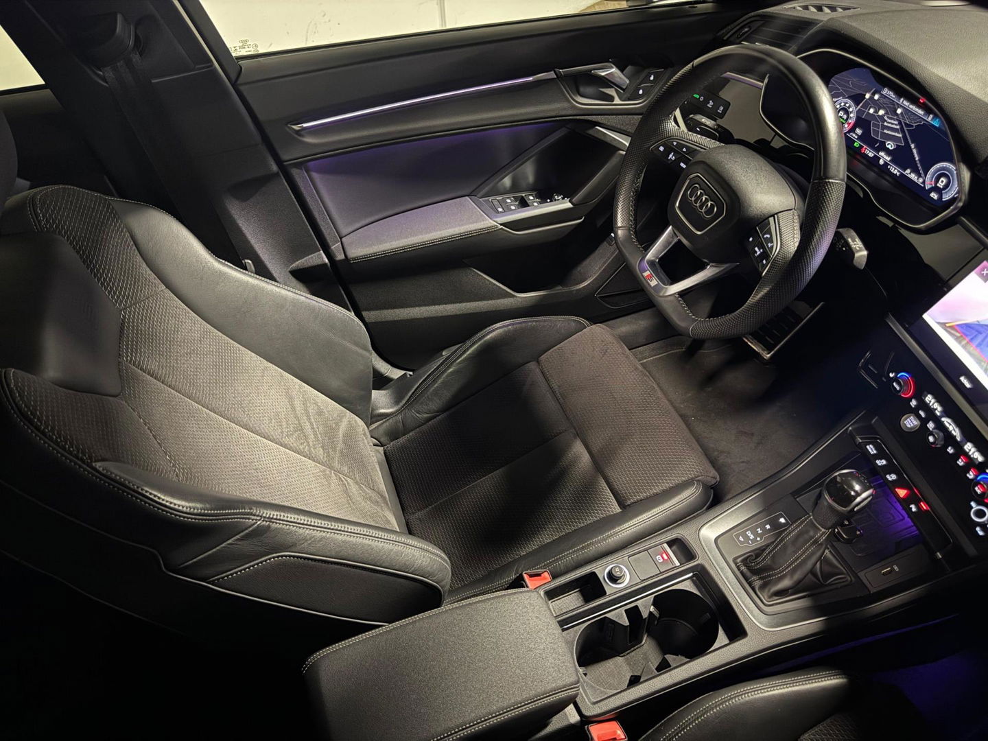 Audi Q3 Sportback 45 TFSI quattro S-LINE PANO KEYLESS