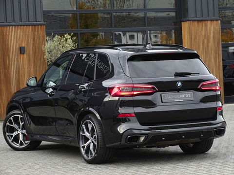 BMW X5 45e X-Drive M-Sport / Individual / Carbon / B&W / 360° / Laser