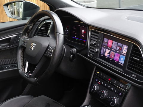 SEAT Leon 2.0 TSI CUPRA 300 F1 DSG / panoramadak / Beats / LED