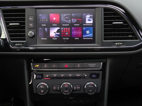 SEAT Leon 2.0 TSI CUPRA 300 F1 DSG / panoramadak / Beats / LED