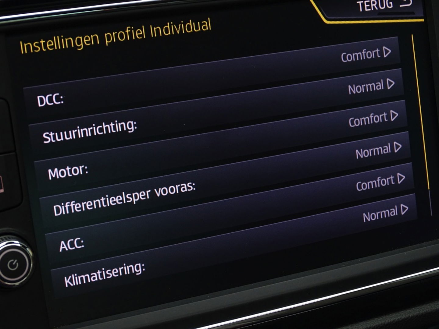 SEAT Leon 2.0 TSI CUPRA 300 F1 DSG / panoramadak / Beats / LED