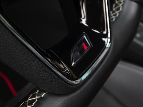 SEAT Leon 2.0 TSI CUPRA 300 F1 DSG / panoramadak / Beats / LED