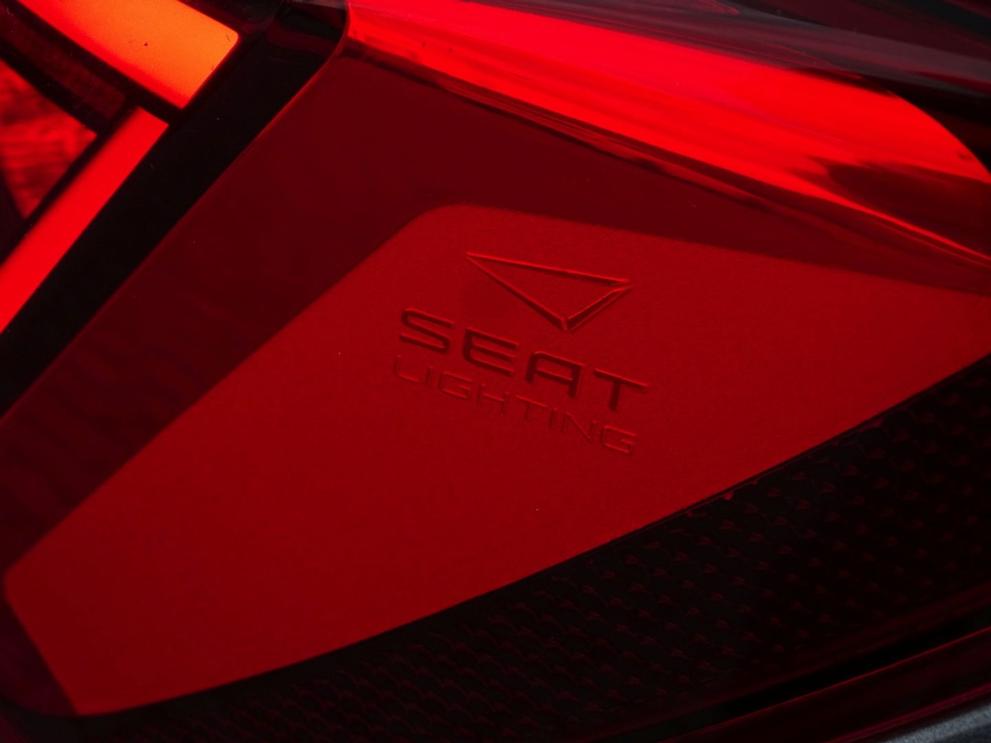 SEAT Leon 2.0 TSI CUPRA 300 F1 DSG / panoramadak / Beats / LED