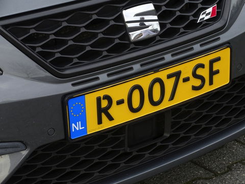 SEAT Leon 2.0 TSI CUPRA 300 F1 DSG / panoramadak / Beats / LED