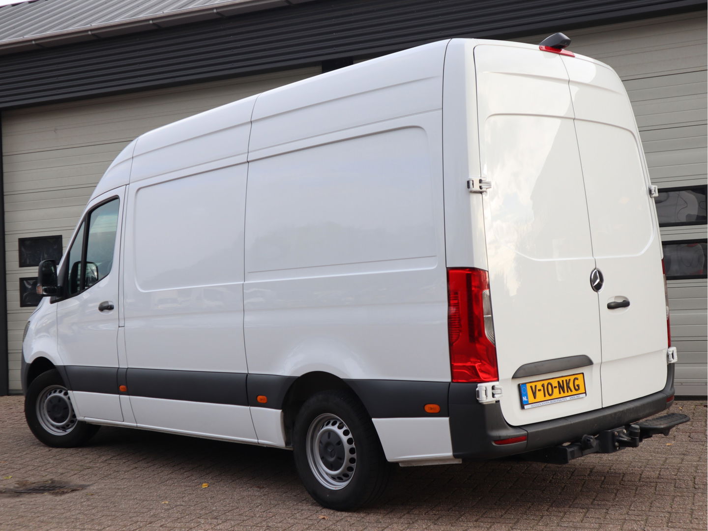 Mercedes-Benz Sprinter 316 CDI Automaat L2H2 RWD - Bott BW Inrichting - LED - 3,5t KG Trekhaak