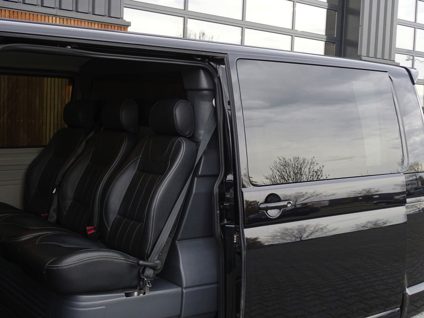 Volkswagen Transporter 2.0 TDI L2H1 Com. dubbel cabine / LED