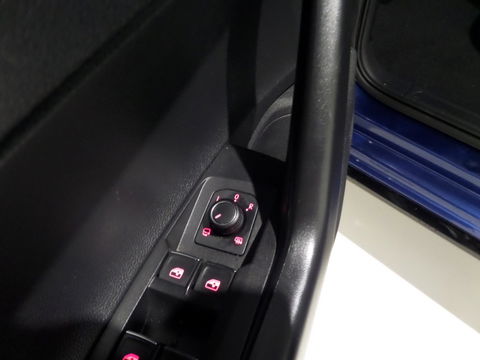 Volkswagen Polo 1.5 TSI 150PK DSG Highline R-Line "Origineel NL!" Automaat! Virtual Full-LED Camera 18"Velgen Apple-Carplay