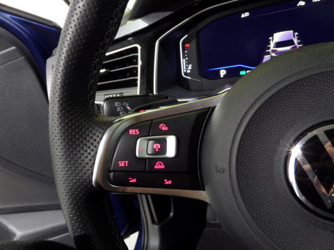 Volkswagen Polo 1.5 TSI 150PK DSG Highline R-Line "Origineel NL!" Automaat! Virtual Full-LED Camera 18"Velgen Apple-Carplay