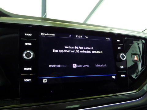 Volkswagen Polo 1.5 TSI 150PK DSG Highline R-Line "Origineel NL!" Automaat! Virtual Full-LED Camera 18"Velgen Apple-Carplay