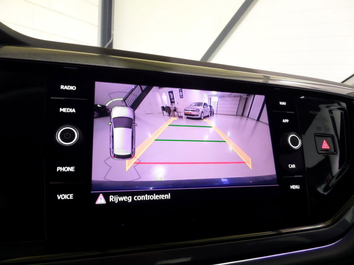 Volkswagen Polo 1.5 TSI 150PK DSG Highline R-Line "Origineel NL!" Automaat! Virtual Full-LED Camera 18"Velgen Apple-Carplay