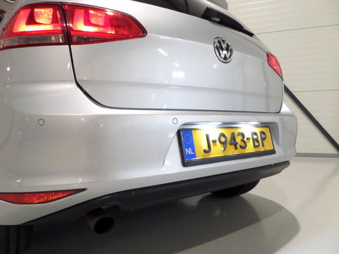 Volkswagen Golf 1.2 TSI Highline Apple-Carplay Stoelverwarming Parkeersensoren Navigatie Bluetooth Cruise-control Wireless-carplay