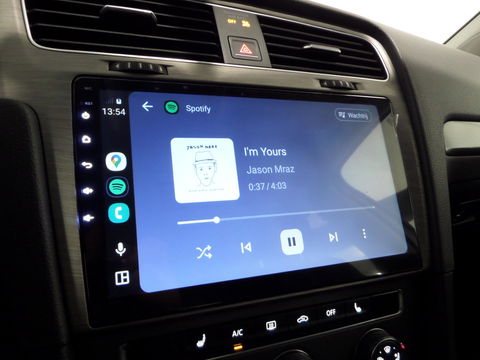 Volkswagen Golf 1.2 TSI Highline Apple-Carplay Stoelverwarming Parkeersensoren Navigatie Bluetooth Cruise-control Wireless-carplay