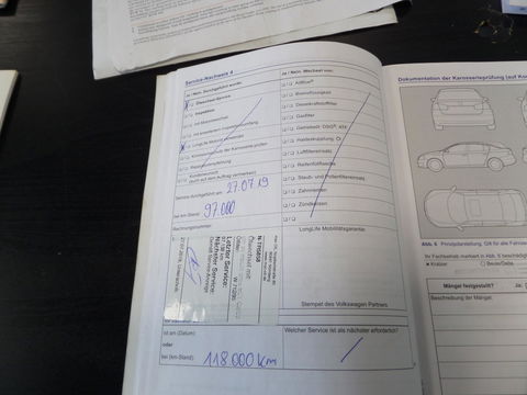 Volkswagen Golf 1.2 TSI Highline Apple-Carplay Stoelverwarming Parkeersensoren Navigatie Bluetooth Cruise-control Wireless-carplay