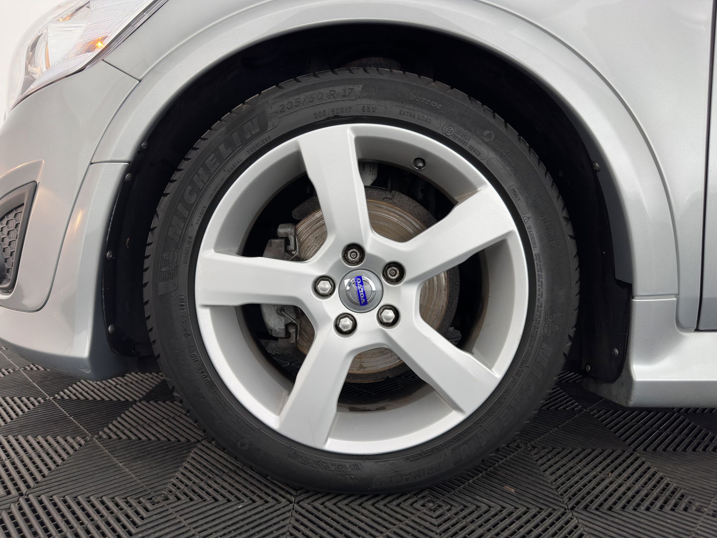 Volvo C30 1.6 D2 R-Design *LEATHER-FABRIC | SPORT-SEATS | ECC | PDC | CRUISE | CARBON-INLAY | TOWBAR | 17''ALU*