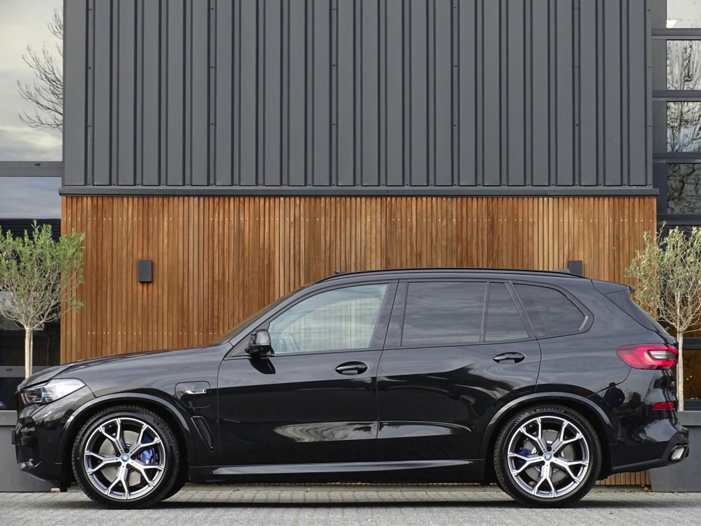 BMW X5 45e X-Drive 394PK / M-Sport / Individual / 360° / Laser / HK / 2