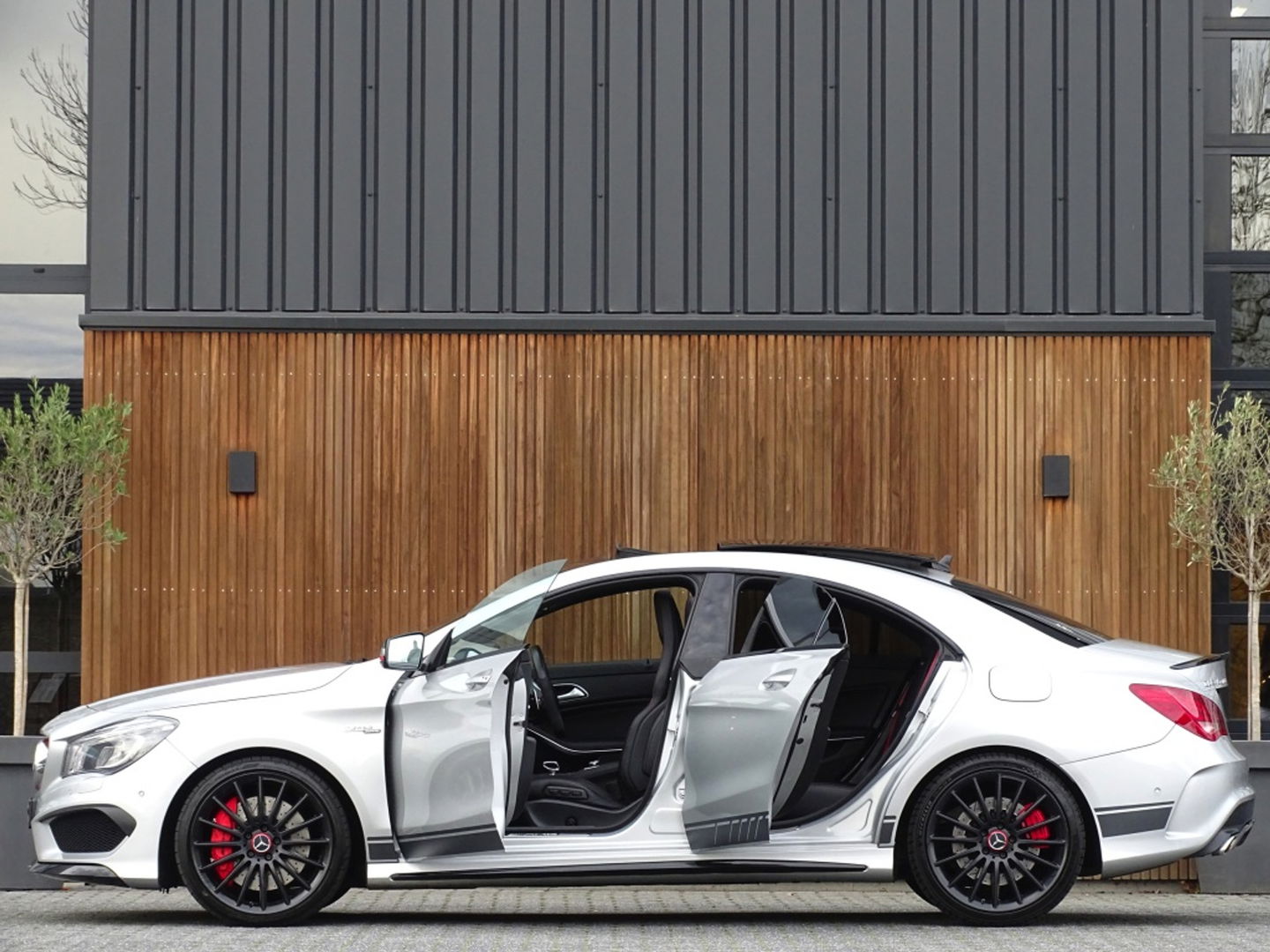 Mercedes-Benz CLA-Klasse AMG 45 4MATIC 361PK / Edition 1 / schaalstoelen *NAP*