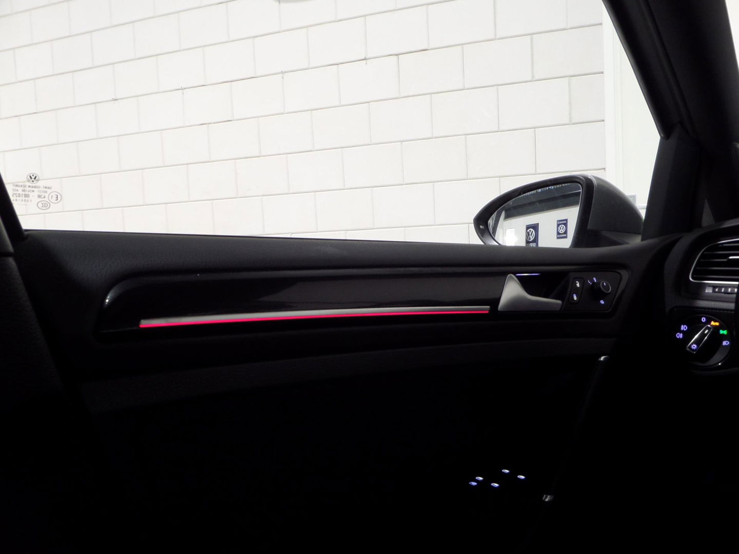 Volkswagen Golf 2.0 TSI GTI "Origineel NL!" Panoramadak Xenon-LED Trekhaak Camera DCC 19"Velgen Parkeersensoren Navigatie Garantie