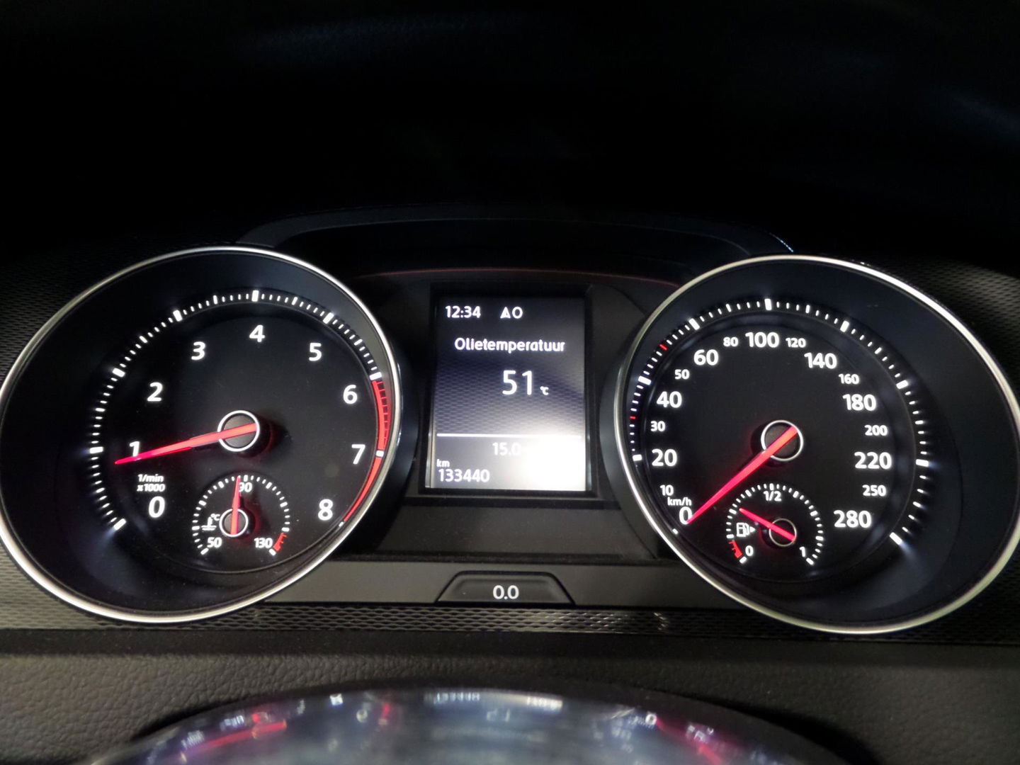 Volkswagen Golf 2.0 TSI GTI "Origineel NL!" Panoramadak Xenon-LED Trekhaak Camera DCC 19"Velgen Parkeersensoren Navigatie Garantie