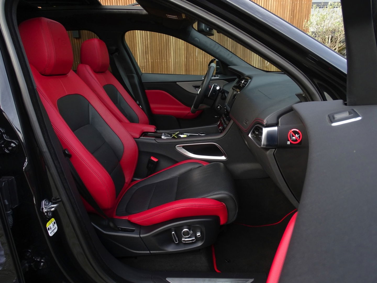 Jaguar F-Pace 3.0 S/C S A381PK / LED